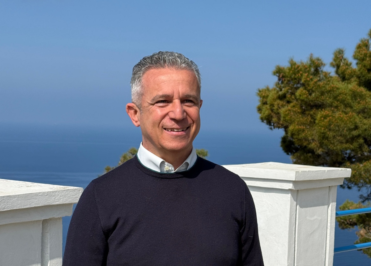 Teatro classico a Palmi con il neo eletto sindaco Calabria