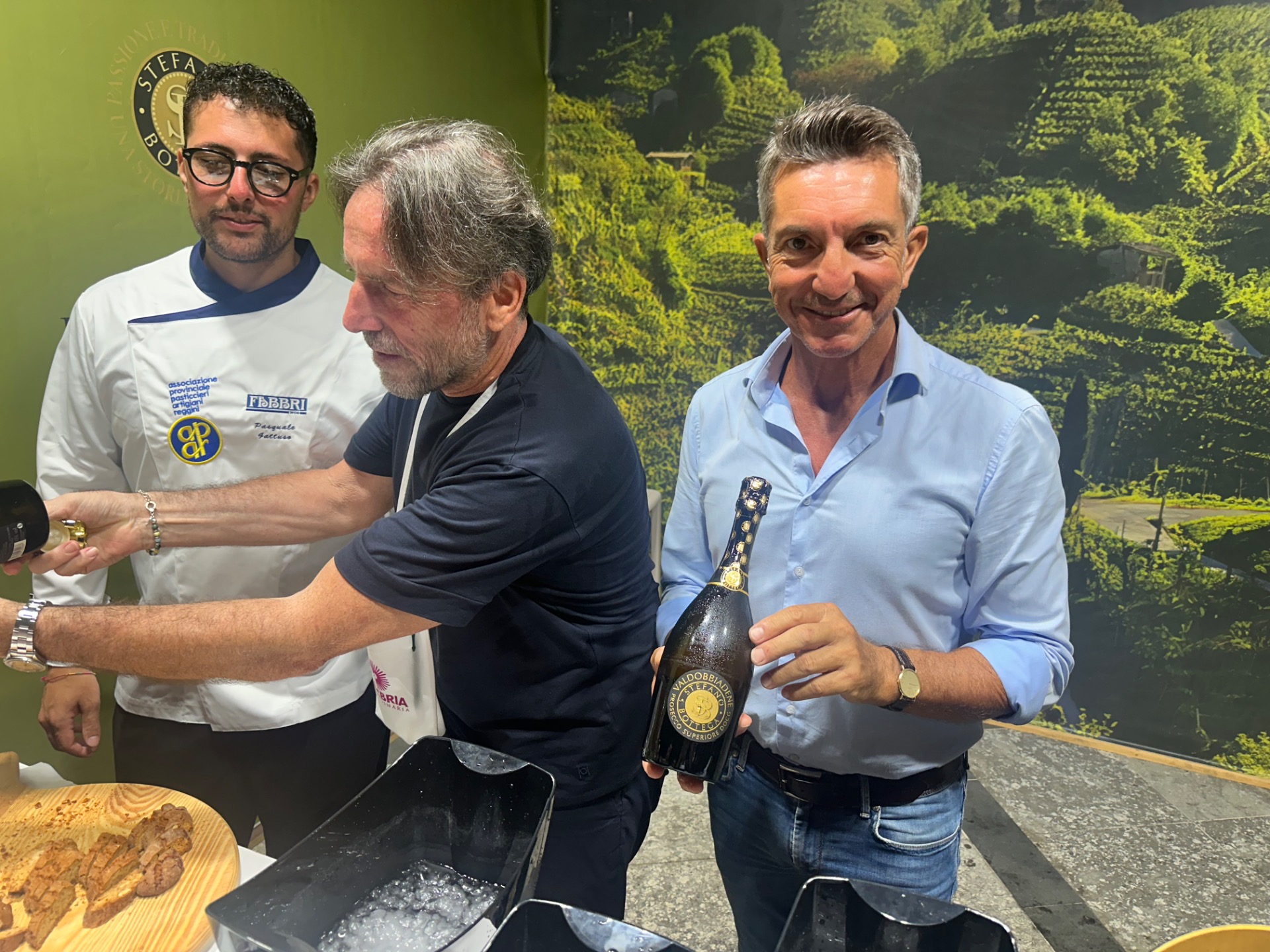 Vinitaly si apre e si chiude con le bollicine